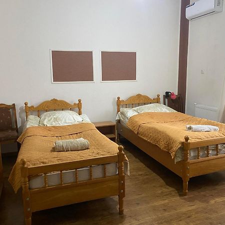 Guest House Telavi XXI ภายนอก รูปภาพ